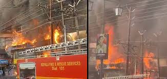 തളിപ്പറമ്പിൽ അൻപതോളം കടകൾ കത്തിയതായി പ്രാഥമിക നിഗമം; കാരണം കണ്ടെത്താൻ വിശദമായ അന്വേഷണം നടത്തുമെന്ന് കളക്ടർ