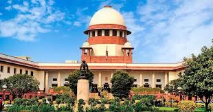 ശബരിമല യുവതി പ്രവേശനം: പരിഗണിക്കാൻ ഭരണഘടനാ ബെഞ്ച്; സാധ്യത തേടി സുപ്രീം കോടതി