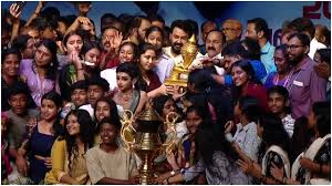 കലാമേളക്ക് കൊടിയിറങ്ങി, സ്വർണക്കപ്പ് കണ്ണൂരിലേക്ക്;  കലാകിരീടം സമ്മാനിച്ച് മോഹൻലാലും പ്രതിപക്ഷ നേതാവും മന്ത്രിമാരും