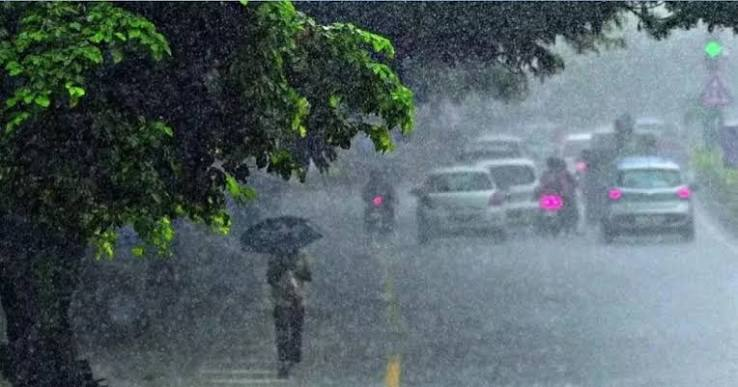 3 ദിവസം സംസ്ഥാനത്ത് ഇടിമിന്നലോടെ വ്യാപക മഴ; കണ്ണൂർ ഉൾപ്പെടെ 7 ജില്ലകളിൽ നാളെ യെല്ലോ അലർട്ട്